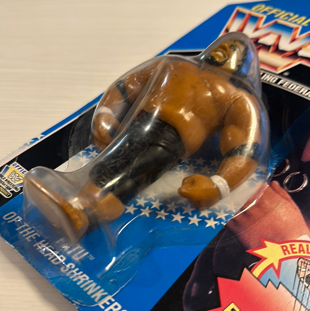 Fatu the Headshrinker Series 10 WWF Hasbro