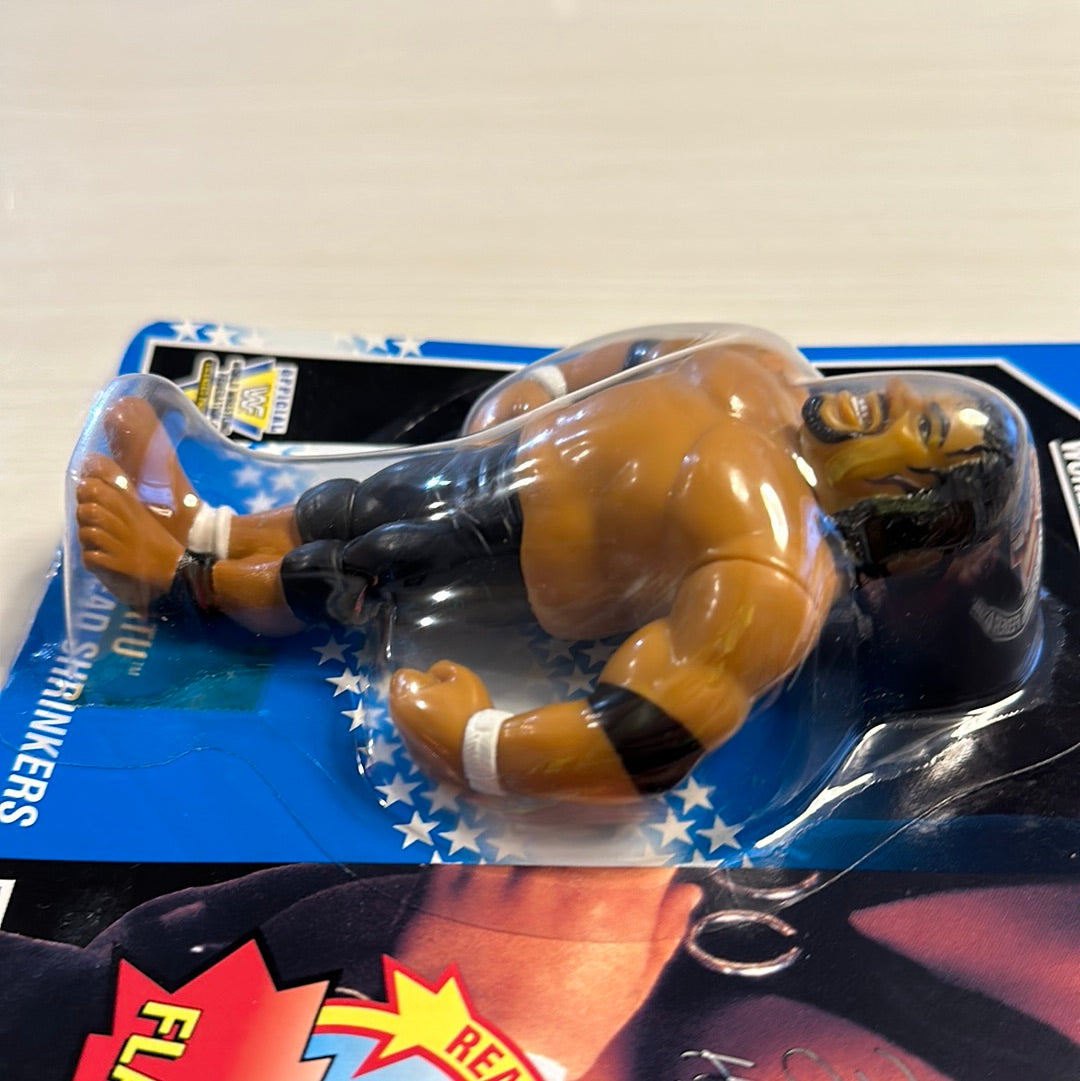 Fatu the Headshrinker Series 10 WWF Hasbro