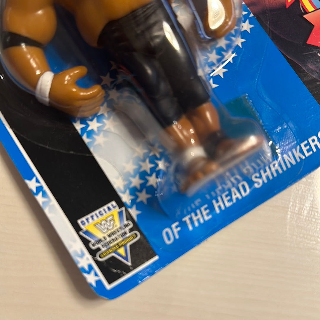 Fatu the Headshrinker Series 10 WWF Hasbro