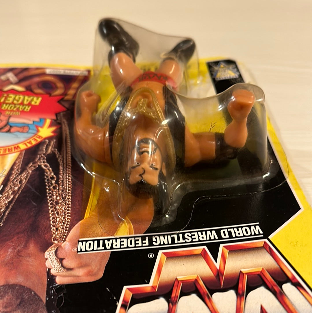 Razor Ramon Series 7 WWF Hasbro – retrofigure