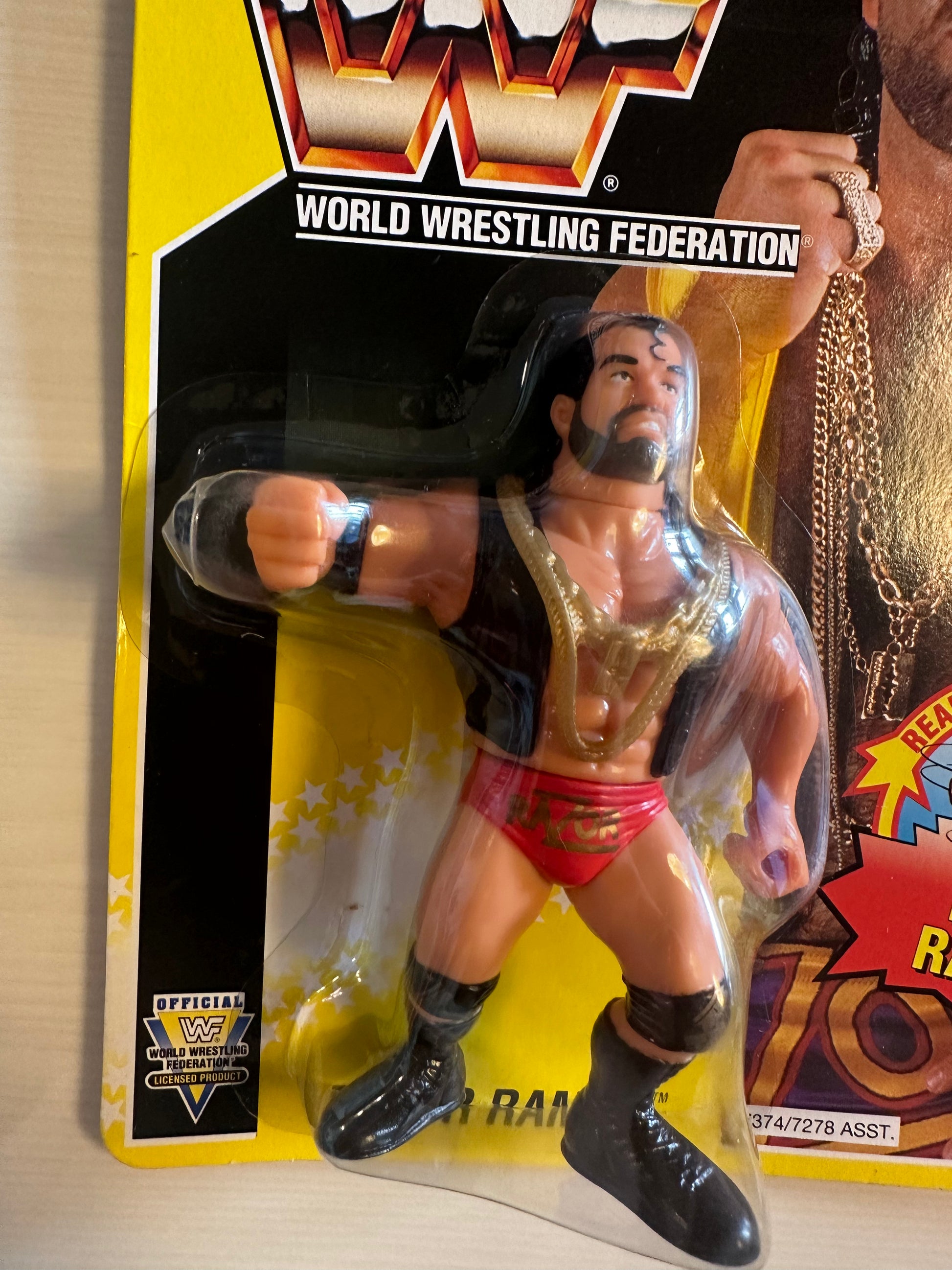 Toyworld Razor Ramon Razor Ramon Series 7 WWF Hasbro – retrofigure