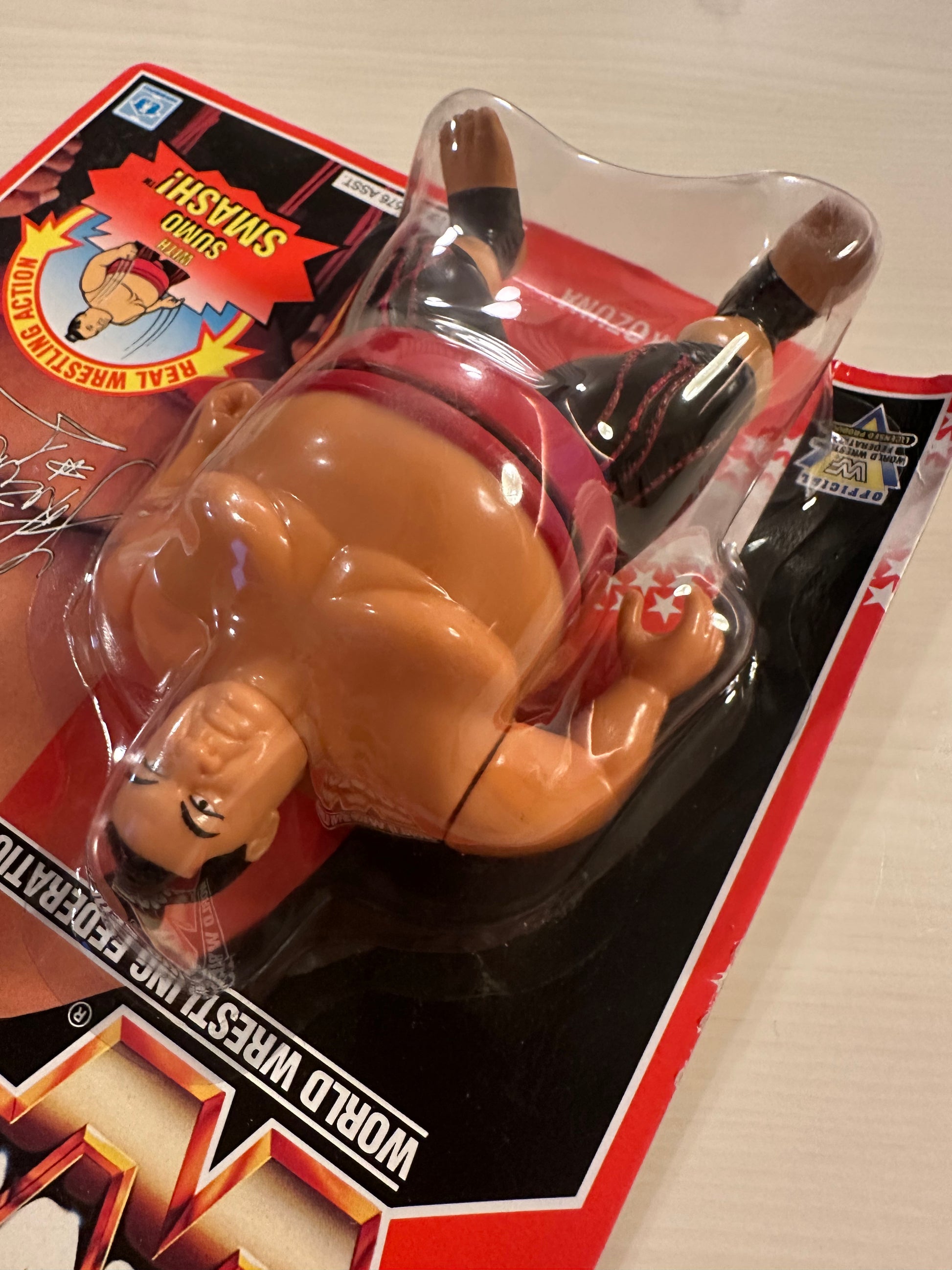 Série 8 - Yokozuna - figurine Hasbro - Official WWF Série 8 - Yokozuna - figurine Hasbro - Official WWF