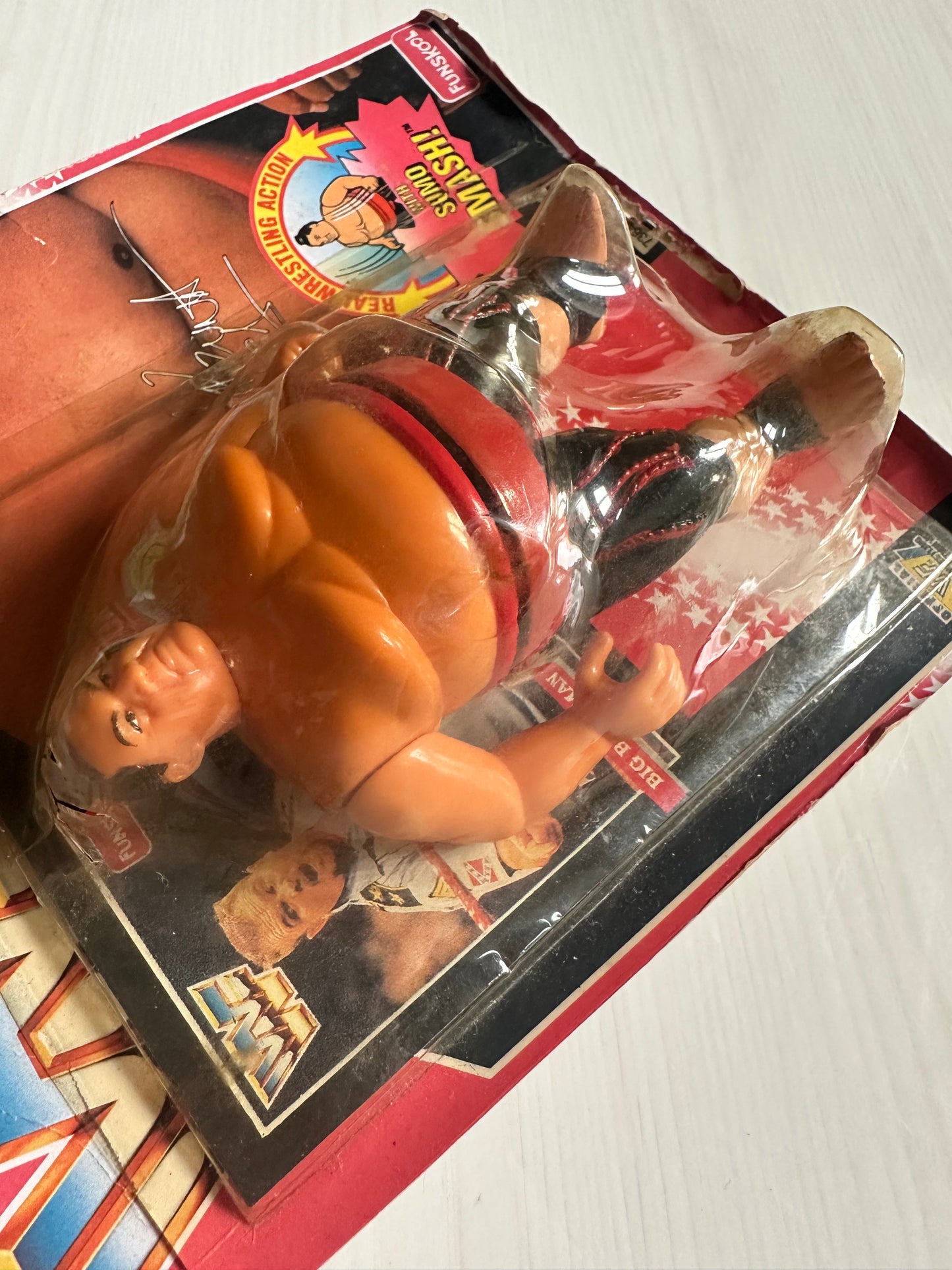 Yokozuna Series 8 WWF Hasbro MOC Funskool figure