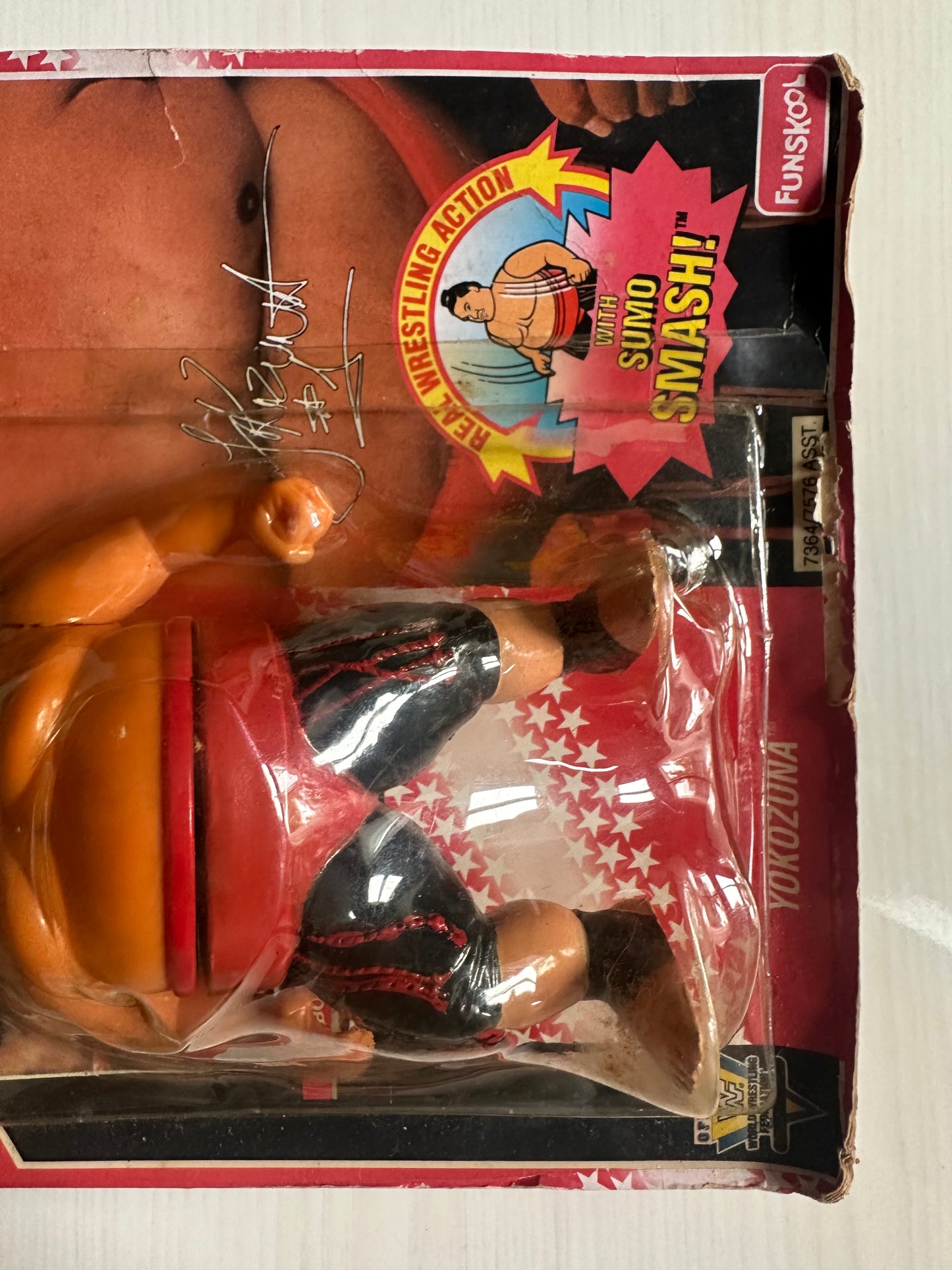 Yokozuna Series 8 WWF Hasbro MOC Funskool figure