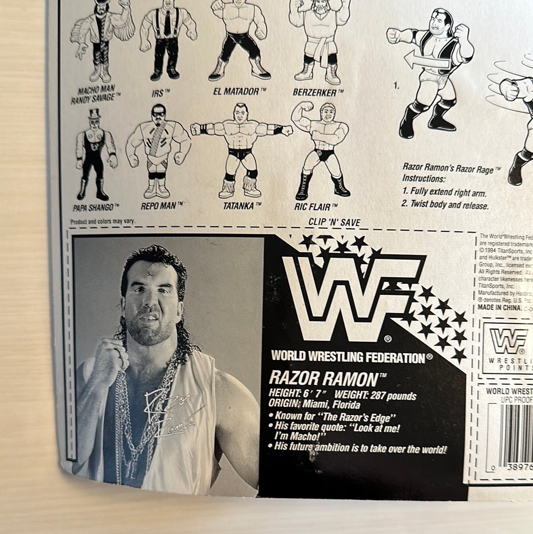 Razor Ramon Series 10 WWF Hasbro Purple – retrofigure